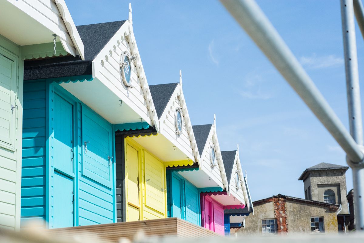 Beach_Hut_Hire_Cost